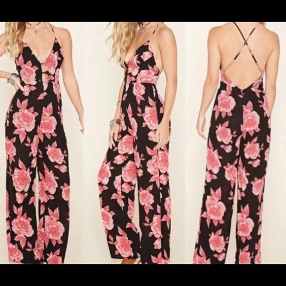 **NEW Forever 21 Floral Wide Leg Jumpsuit - Picture 1 of 8